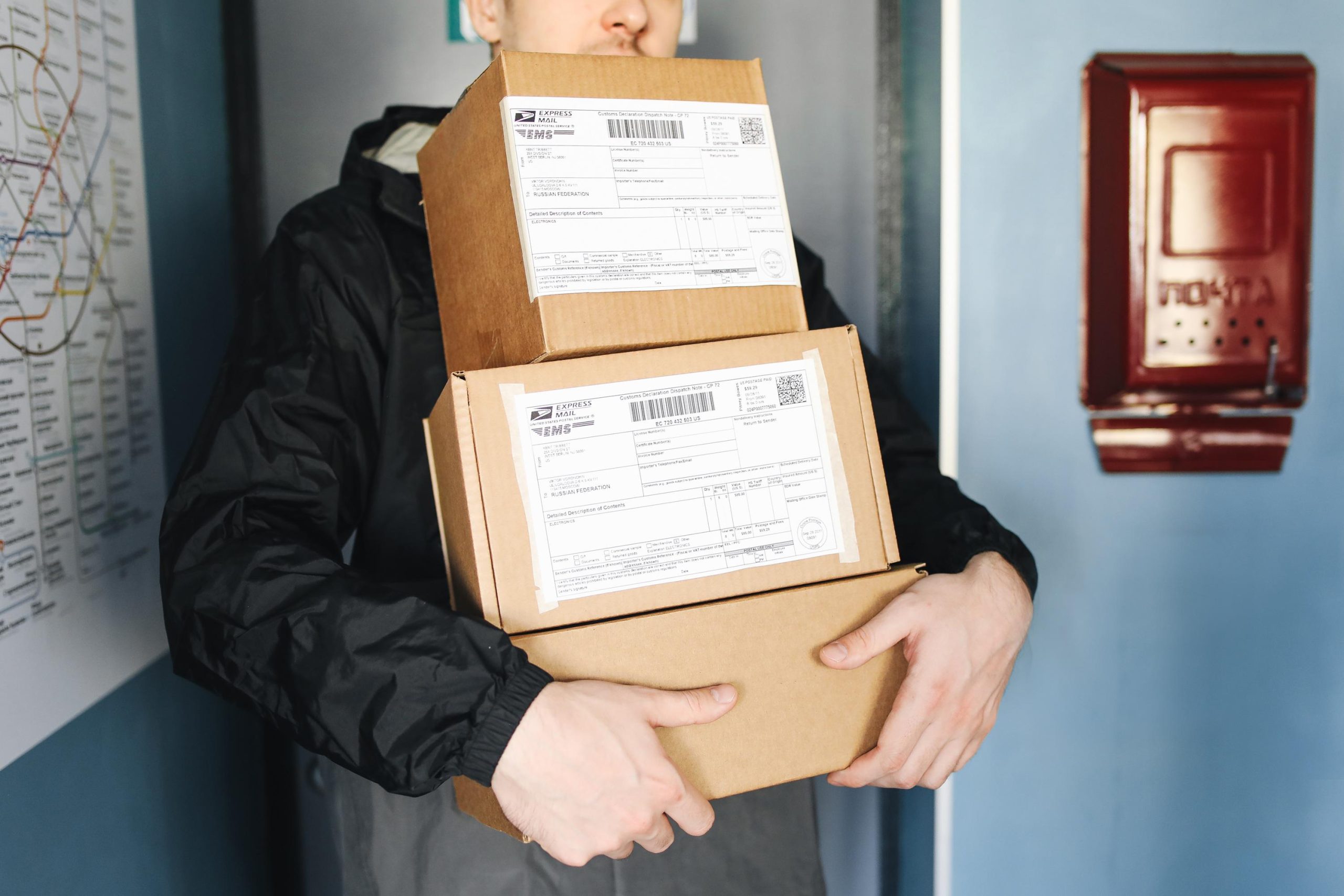 packages-6153947