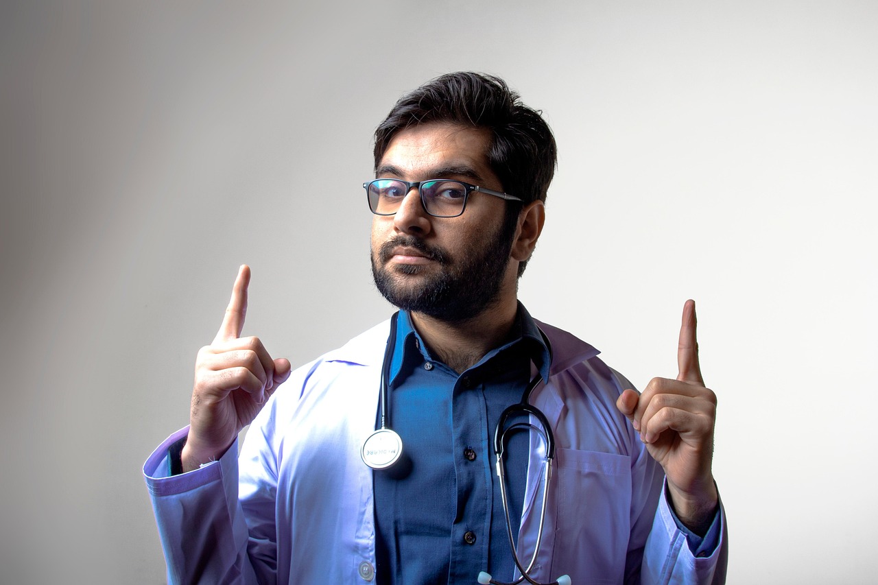doctor-5997503_1280